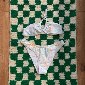 Flower bikini
